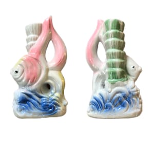A super darling vintage fish vase. Double sided. Made in China.