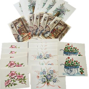 26 biglietti d'auguri vintage. Red Farm Studio. 5 design diversi. Inutilizzati, vuoti all'interno. Nessuna busta.