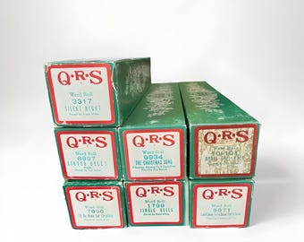 Rollo de papel de piano vintage antiguo navideño con caja. ¡Títulos NAVIDEÑOS!