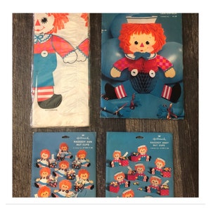 ビンテージの Hallmark Ambassador パーティー用品。Raggedy Ann と Andy。未使用の中古品として良好な状態です。お選びください。