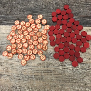 Fichas de BINGO antiguas. ¡27 rondas de madera roja o 27 fichas de números de madera! Seminuevo buen estado. Década de 1950. ¡TU ELIGES!