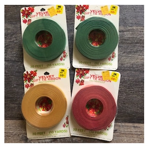 paquets de ruban de cravate cadeau vintage en velours Berwick. Noël. Résistant aux intempéries. 3/4 po. de large. Clé kilométrique.