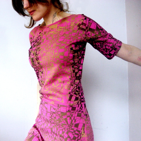 Womens Jersey Dress, Hot Pink Dress, Geometric Dress, Hand Printed Art Dress, T Shirt Dress, Mod Op Art Dress with short sleeves