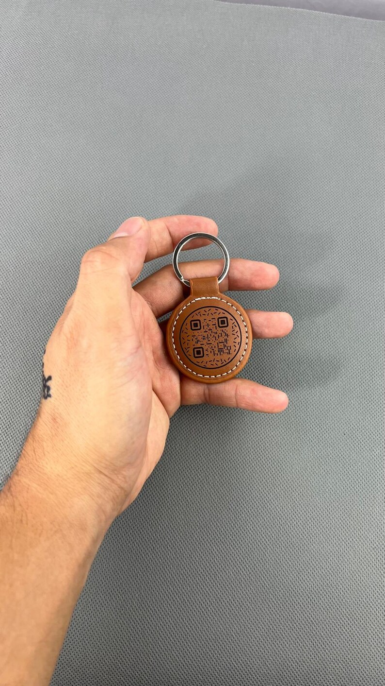 Custom QR Code Leather Keychain Company site Customer Song Playlist