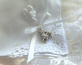 White Shamrock Irish Heritage Bridal Bouquet Wrap Stem Holder Keepsake Ready To Gift One Size Fits All Irish Bells History Card handcraftusa