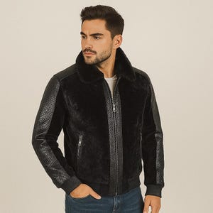 Veste homme en peau de mouton retournée noire : manches en cuir de python véritable, col en fourrure de vison