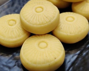 Pure Buffalo Milk Penda Homemade Indian Sweet Box - Perfect For Any Occasion Bhes Doodh Penda Milk Peda Sweet shop Style Penda