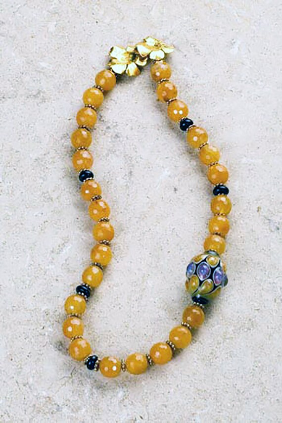 yellow jade necklace
