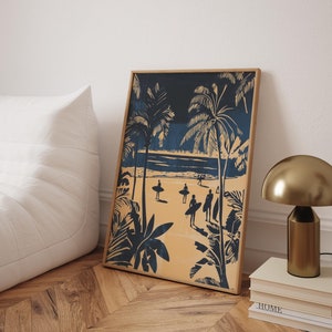 Póster de pared vintage de surf tropical: póster de playa minimalista con palmeras y surfistas: decoración costera para amantes de la playa