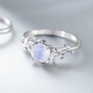 Anillo de hoja de piedra lunar natural: anillo de compromiso con piedras preciosas