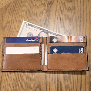 Cartera de cuero plegable