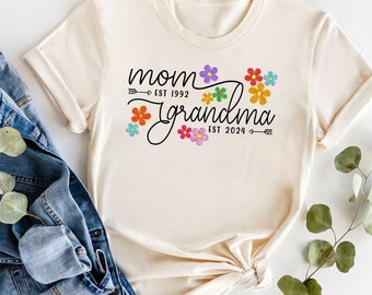 Custom Mom Grandma Est Flower Color with Grandkids Shirt, Baby Announcement, Grandma To Be, Personalized Mothers Day Gift, Grandma Shirt