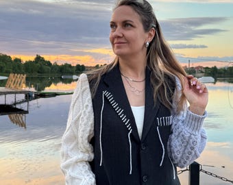 Upcycled Wool Jacket: Hand-Knitted Sleeves, Reworked Vintage Style Blazer