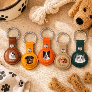 Custom Pet Portrait AirTag Keychain, Personalized Leather Dog/Cat Memorial Portrait Keyring, Dog Cat Lover Birthday Gift, Pet Loss Keepsake