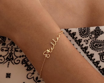 Namensarmband personalisiert, Zierliches Namensarmband Gold, Armband personalisiert für Damen, Kinder, Namensarmband für Mama, Geschenk Valentinstag, Weihnachtsgeschenk