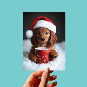 2024 Dackel Weihnachtskarte, sofortiger Download, niedlicher Welpe Dackel und festliche Becher Grußkarte, perfektes Geschenk für Dackel-Liebhaber