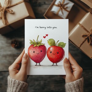 Afdrukbare kaart I'm Berry Into You, illustratieve fruitige print, DIY Punny Card, Valentijnskaarten klaslokaal voor schoolkinderen, direct downloaden