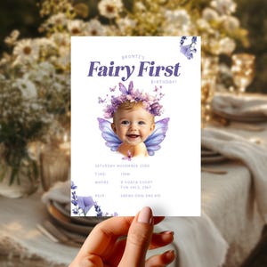 Benutzerdefinierte Fee erste Geburtstagseinladung, personalisierte Schmetterlinge und Feen Themenparty, DIY Kinder Magie Party Favor, Gesicht auf einer Karte Design