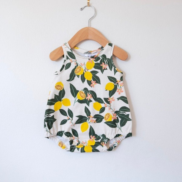 Lemon baby romper // Organic baby clothes // baby girl clothes / baby playsuit / baby clothing / bubble romper / summer baby clothes