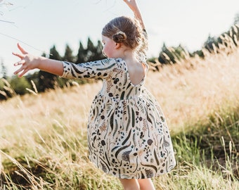 big girls scoop back dress // organic fern print dress // girls twirl dress // organic dress // fall dress // girl clothes // girls clothing