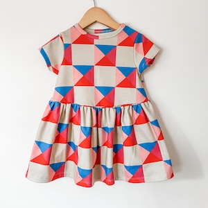 Modern quilt print dress // organic girls dress // toddler twirl dress // organic toddler dress // short sleeve // organic baby clothes