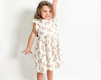 Mädchen Schmetterling Kleid // Bio Kinderkleidung // Mädchen Kleid // Kleinkindkleidung // Sommer Babykleidung // Rüschenärmel Kleid // Babykleid