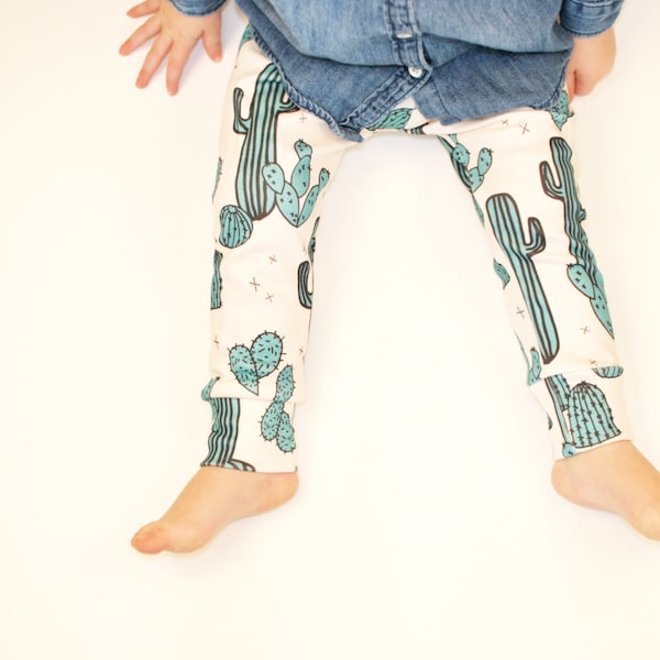Leggings de algodón orgánico para bebé: pantalones con estampado de cactus
