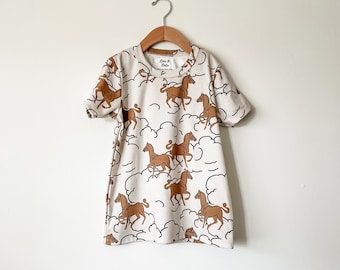 Organic Kids T-Shirt: Horse Print Graphic Tee