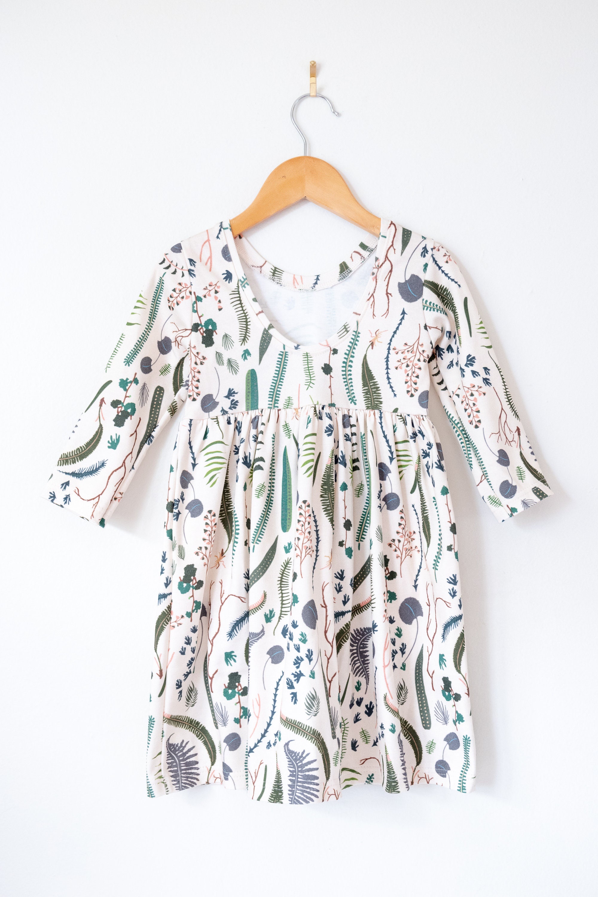 新品タグ付き Treat Girl's tulle frill jersey Treat Girl's tulle frill jersey