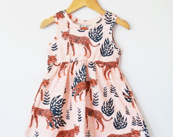 tiger baby dress // toddler outfit // organic baby clothes / girls clothing / girls dress / organic kids / organic baby dress / baby clothes