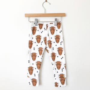 legginsy dla niemowląt z motywem bawołu // ekologiczne ubrania dla dzieci // spodnie z nadrukiem bizona // legginsy dla niemowląt // spodnie dla niemowląt // legginsy dla małych dzieci // ubranka dla małych dzieci