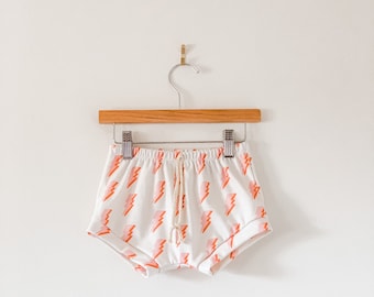 Lightning bolt shorts // organic baby bummies // toddler shorts // baby clothes // baby clothing // baby shorts // baby girl shorts