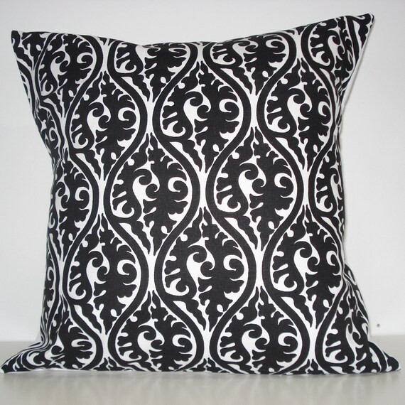 New 18x18 inch Designer Handmade Pillow New 18x18 inch Designer Handmade Pillow