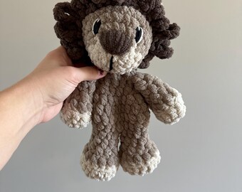 Crochet Lion Lovey: Soft Blanket Yarn Snuggler - Embroidered Eyes