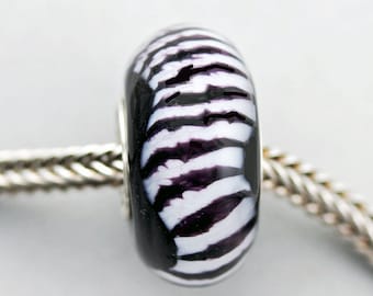 Unique Big White "Tiger-Tail" Pattern Glass Bead - Artisan Lampwork Glass Charm Bracelet Bead - (APR-12)