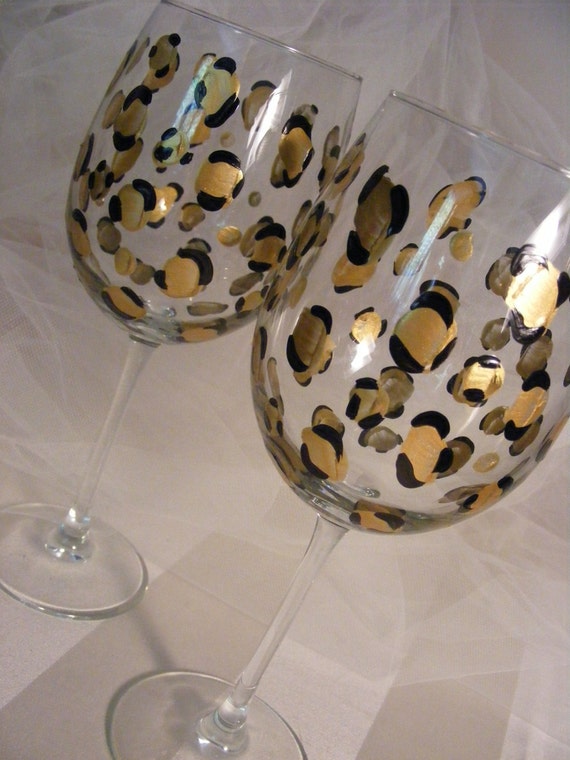 Bottom's Up Wine Glass Deco Leopard