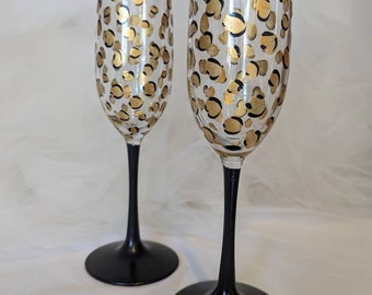 leopard print champagne flutes with black stems