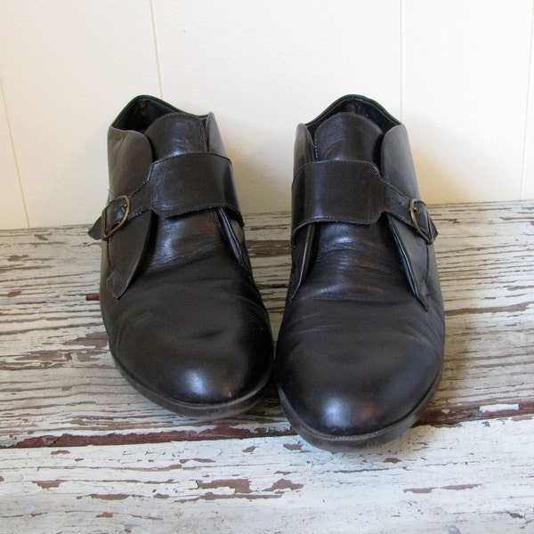 RESERVED for rosepr - vintage 90s BUCKLE and STRAP low booties size 9