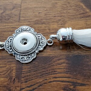 Snap Jewelry, White Tassel Pendant Necklace, 18-22 MM, CHAIN included, Interchangeable Jewelry, Ginger Snaps, Noosa, Magnolia & Vine