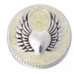 Wings with a Heart Snap Button, Pale Yellow Interchangeable Jewelry 18-22 mm Snap Jewelry, Ginger Snaps, Noosa, Magnolia & Vine, Chunk Snap