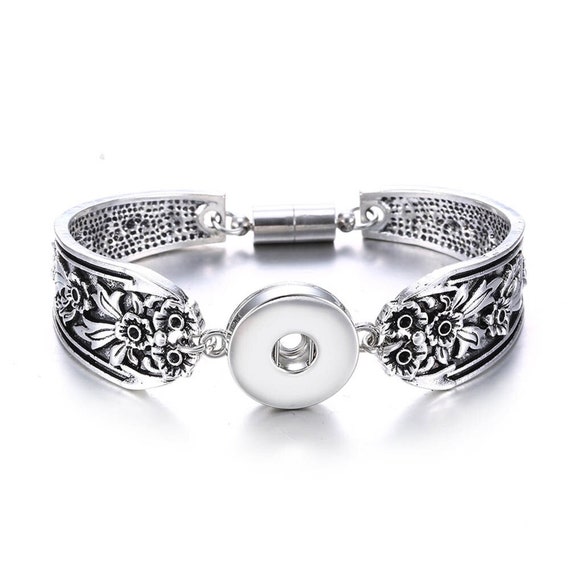 Snap Jewelry, Silver Spoon bracelet, 18 -22 mm, Metal Snap Button Bracelet, Magnetic Clasp, Ginger Snap, Noosa, Magnolia & Vine