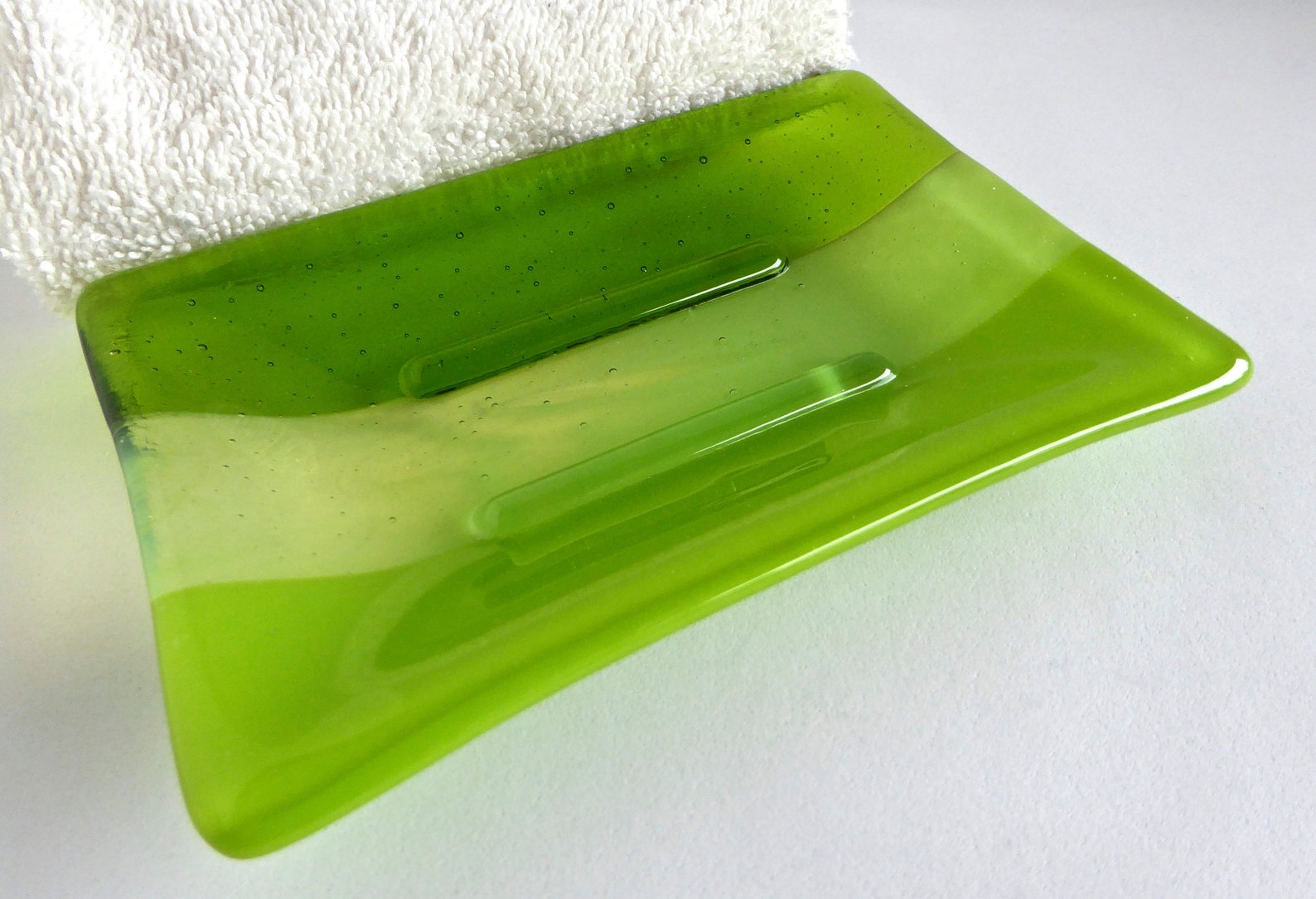 Large Fused Glass Soap Dish in Spring Green by BPRDesigns Etsy