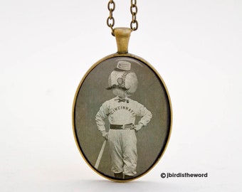 Cincinnati Reds, Baseball Necklace, Cincinnati, Reds, Baseball Jewelry, Reds Necklace, Reds Jewelry, Reds Pendant, Baseball Charm