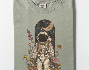 Comfort Colors BOHO Astronaut T-Shirt, Vintage Space TShirt, Space Lover, Crescent Moon Tee, Flower Moon, Floral Tshirt, Spacecore, Flower