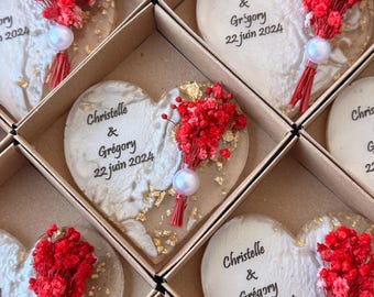 Personalized Dried Flower Magnet Favor: Wedding, Bridal Shower Gift