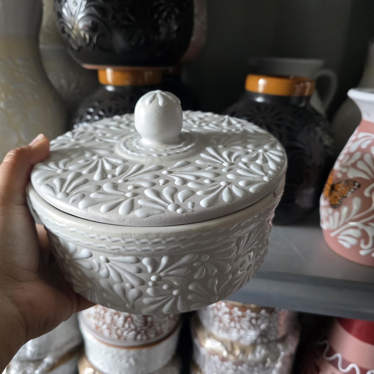 White Cielito Lindo Tortilla Holder