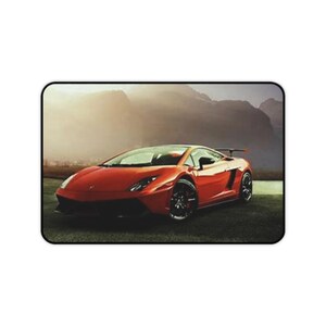 Tappetino da scrivania, tappetino per mouse Lamborghini - Elegante tappetino da gioco per auto per scrivania da ufficio, regalo per amanti delle auto di lusso, accessorio da scrivania, accessori per computer, lavoro