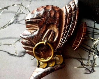 Broche de madeira com camafeu de rainha africana dos anos 1940, joia de madeira, broche/alfinete de lapela
