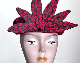 Chapéu Ingrid vintage dos anos 50, Arnold Constable, chapéu poleiro dos anos 1950, fascinator alto, chapéus femininos, chapéu burlesco de chapelaria dos anos 1940, chapéu de lã