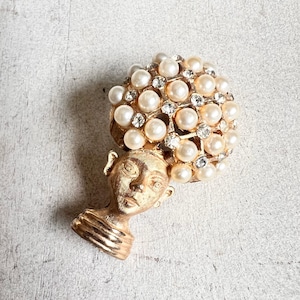 Rare Coro African pearl rhinestone brooch, pearl brooch, 1950s lapel pin, African queen, vintage jewelry, 60s image 1